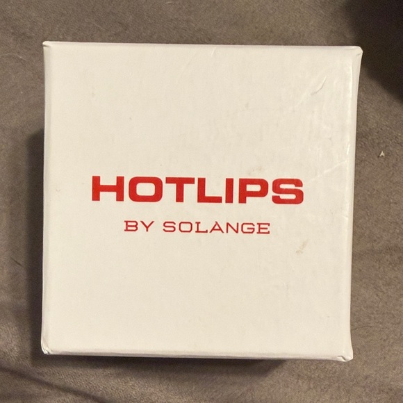 *Rare*  Solange Azagury-Partridge Hot Lips ring  Glow in the Dark - Picture 4 of 6